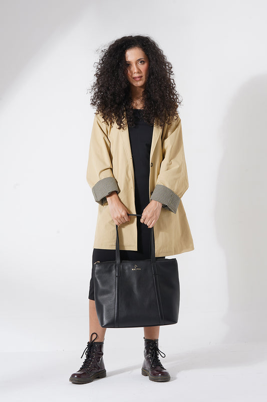 Aura Smart Tote