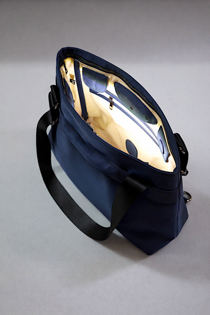 Arden Smart Tote