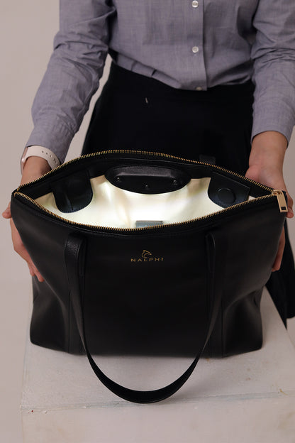 Aura Smart Tote