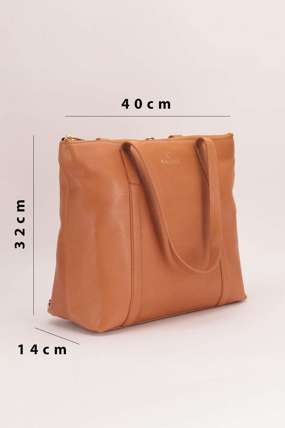 Aura Smart Tote